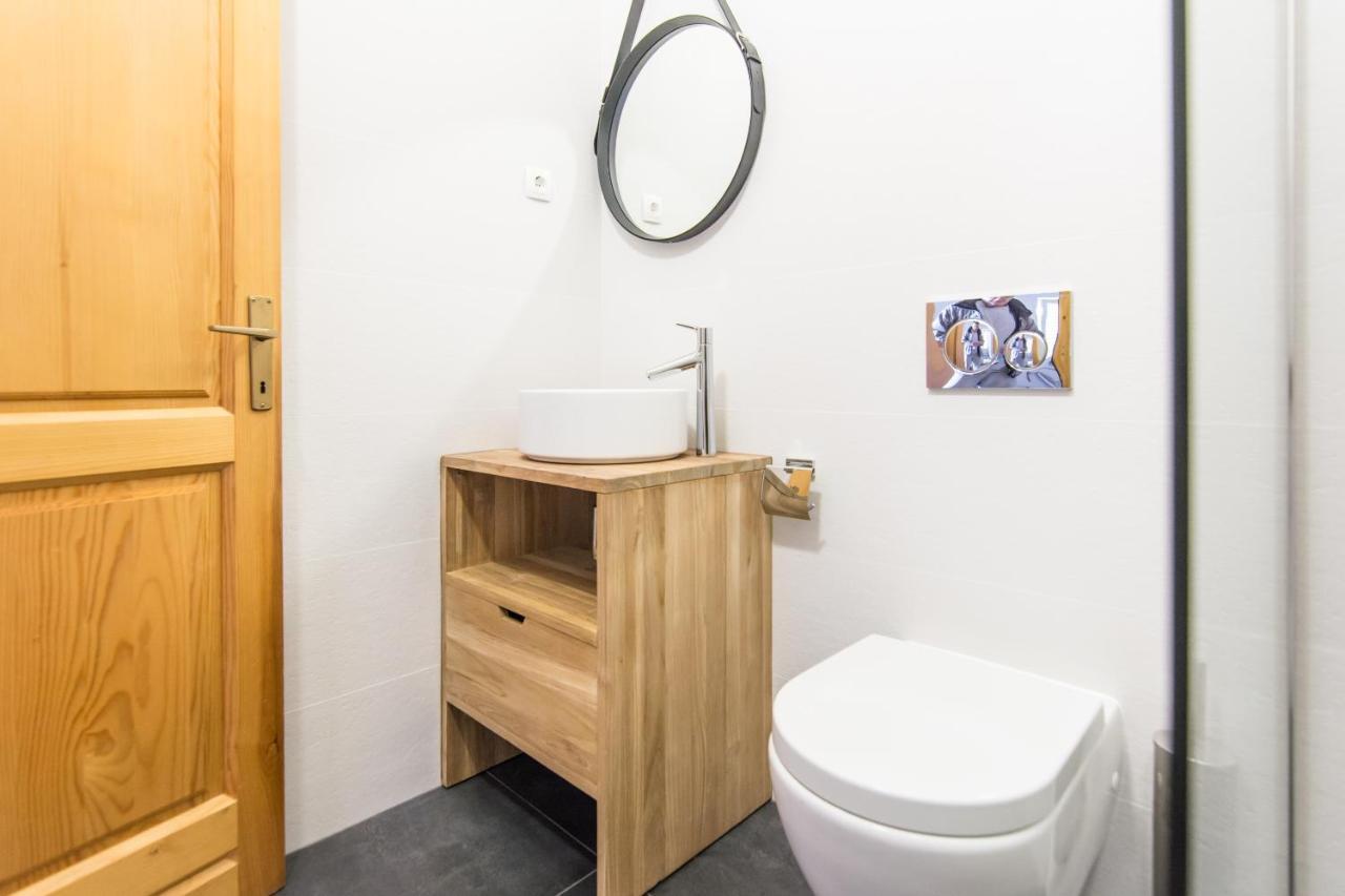 Apartments Basilea ビオグラード・ナ・モル エクステリア 写真